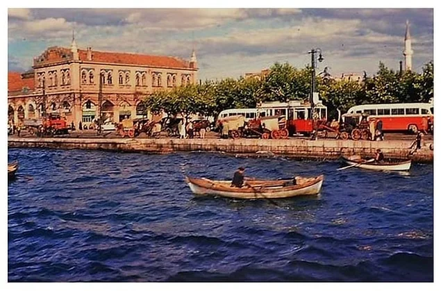 Kadıköy sahili, İstanbul, 1960.webp