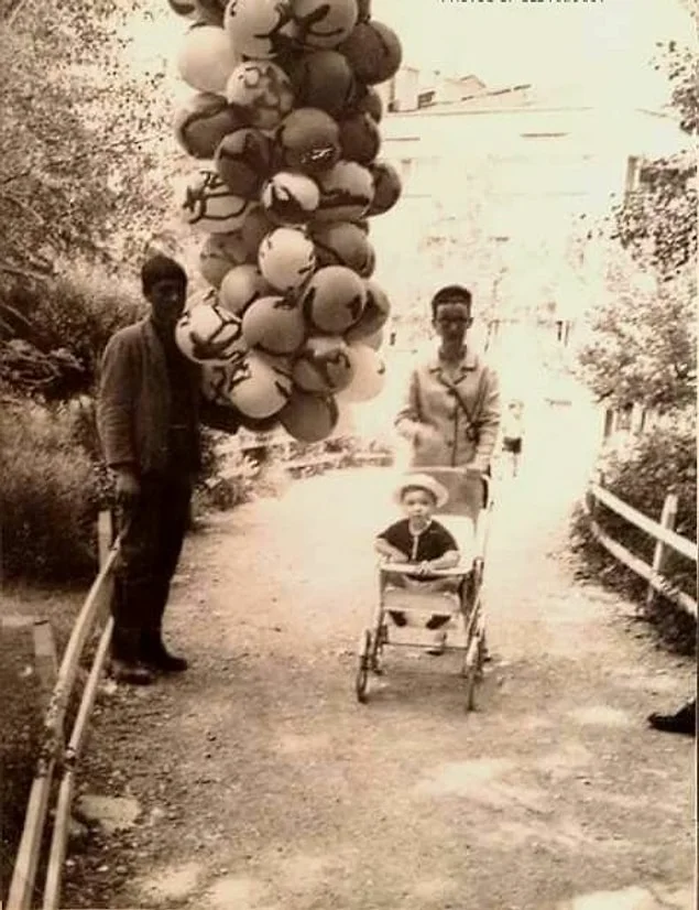 Kuğulu Park girişi, Ankara, 1968.webp